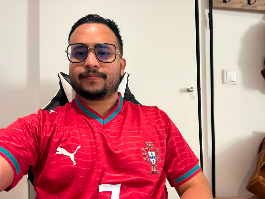 Héctor B.