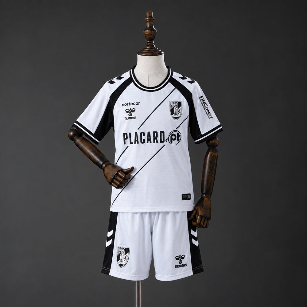 Conjunto Infantil Principal Vitória SC (Guimarães) 26/27