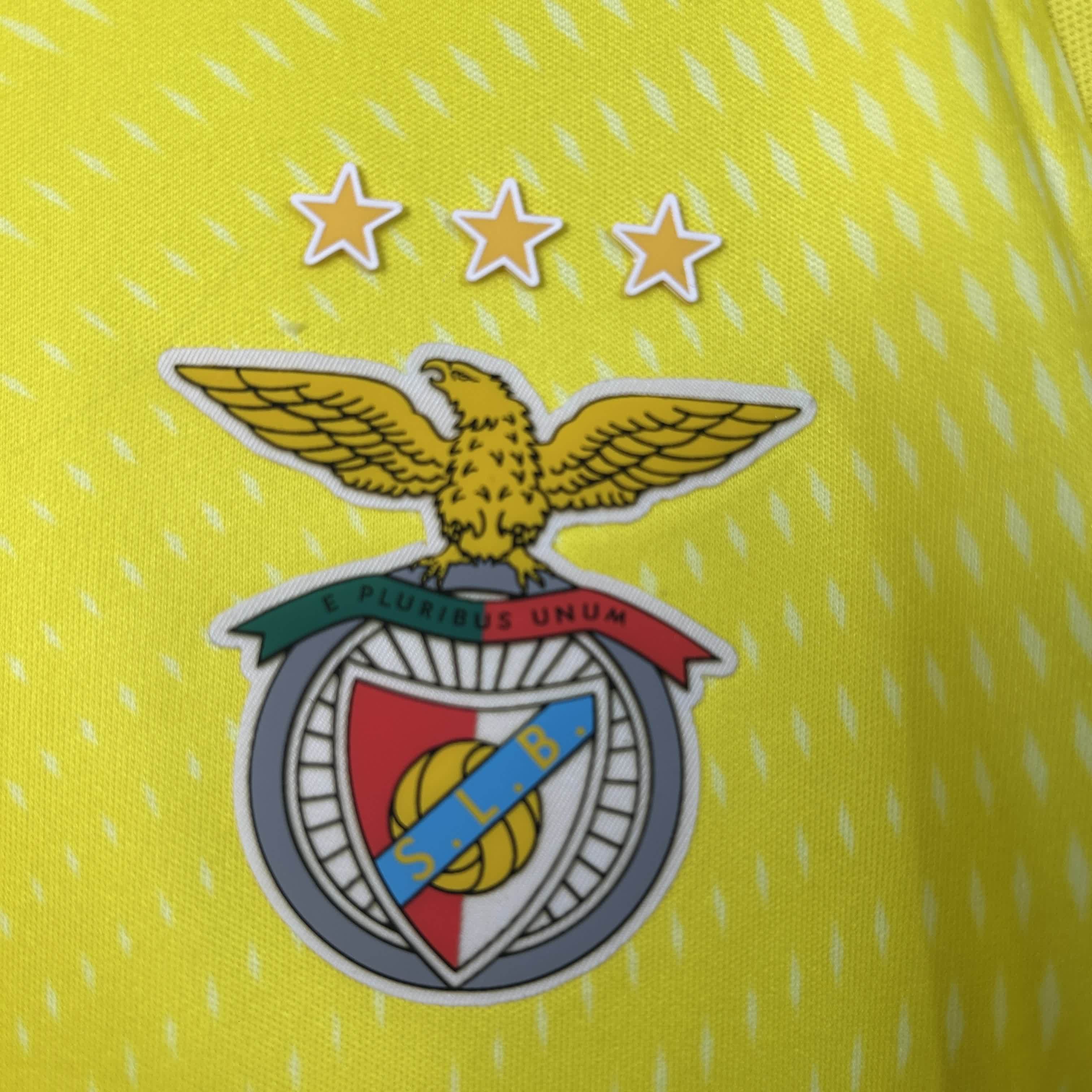 Conjunto Infantil Benfica Guarda Redes Amarelo - 2025/26
