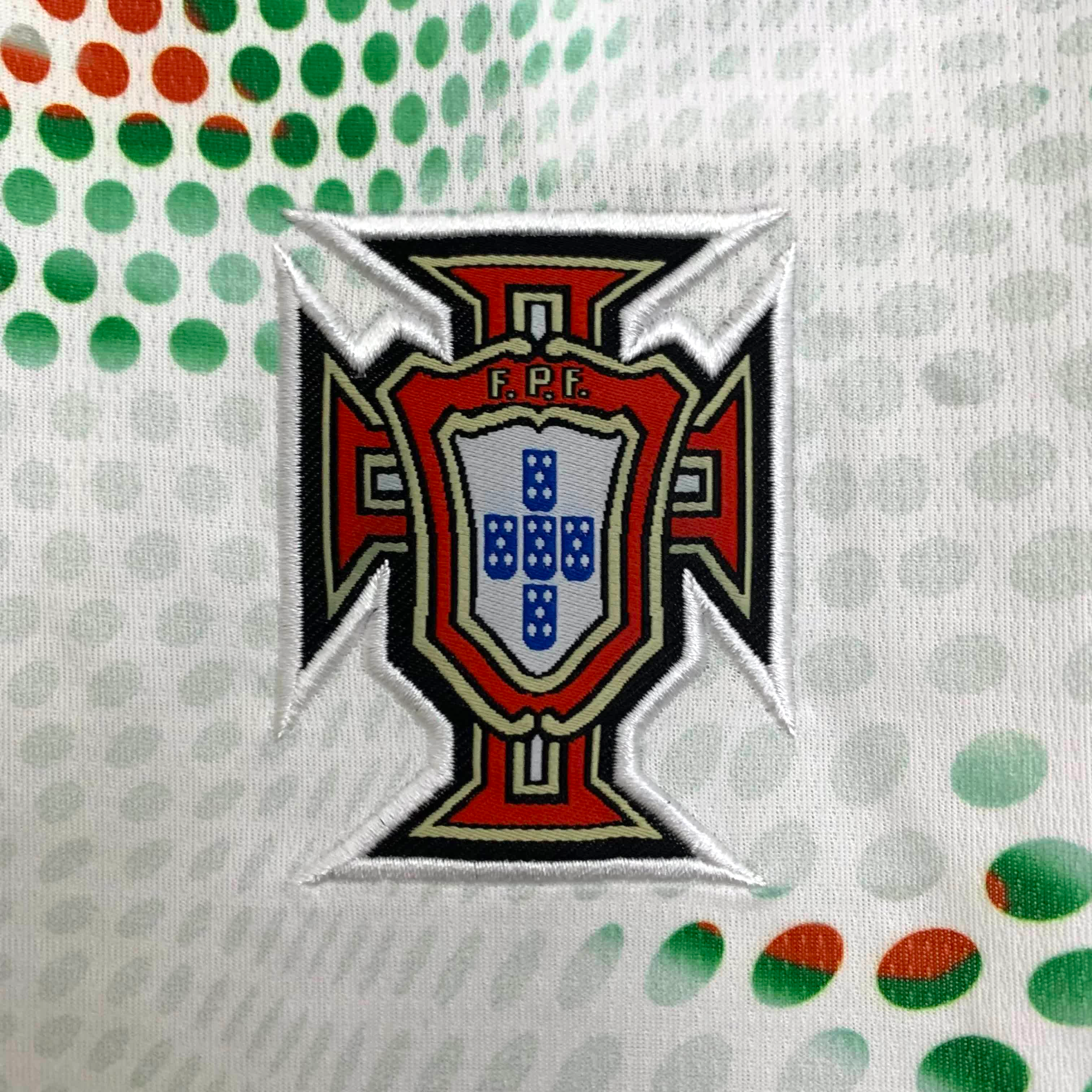 Camisola Feminina Portugal Branca Fora De Casa 2025