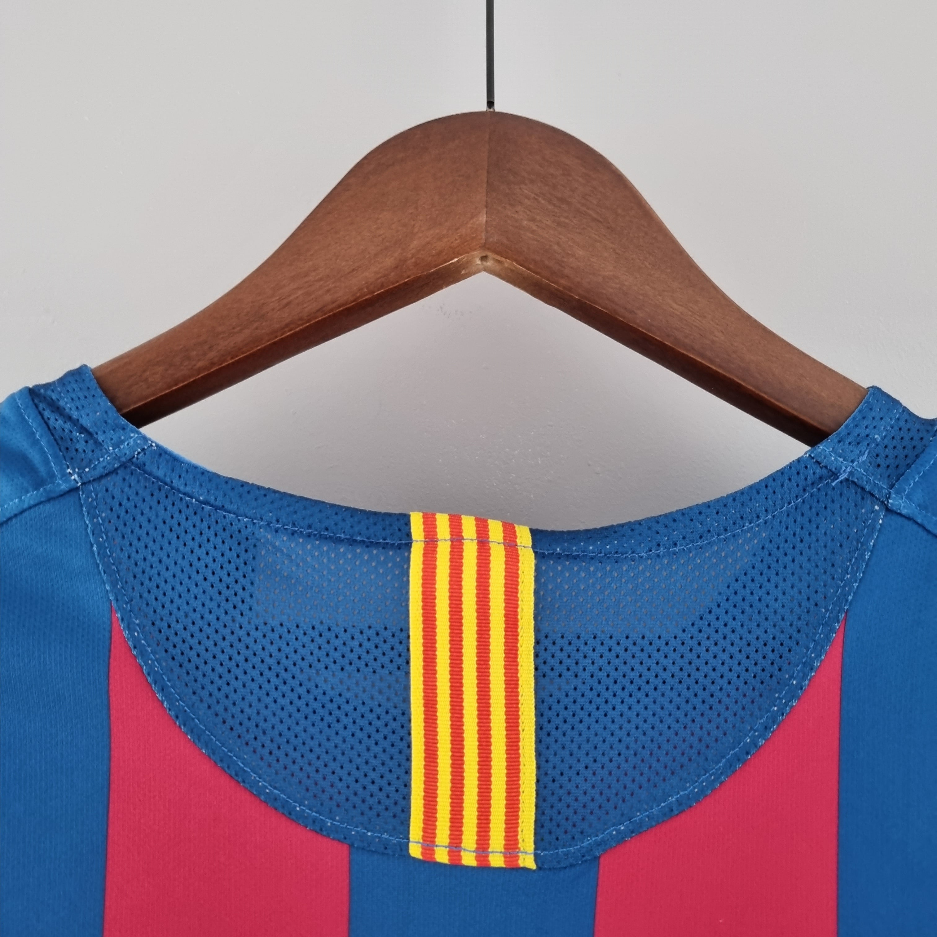 Camisa Retrô Manga Longa Barcelona 05/06