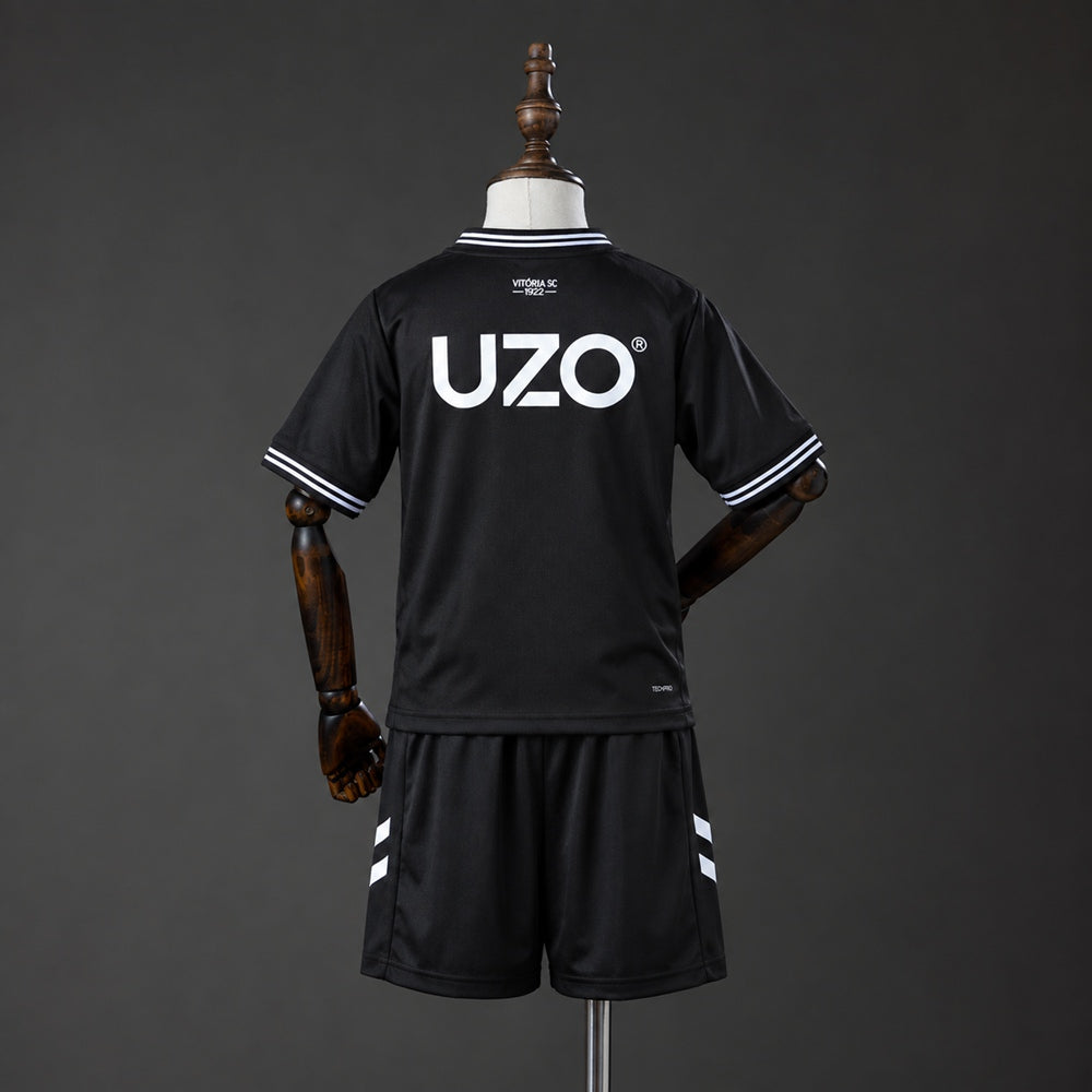 Conjunto Infantil Alternativa Vitória SC (Guimarães) 26/27
